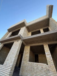 هيكل للبيع • ٢٠٠م • حي الامام سنتر