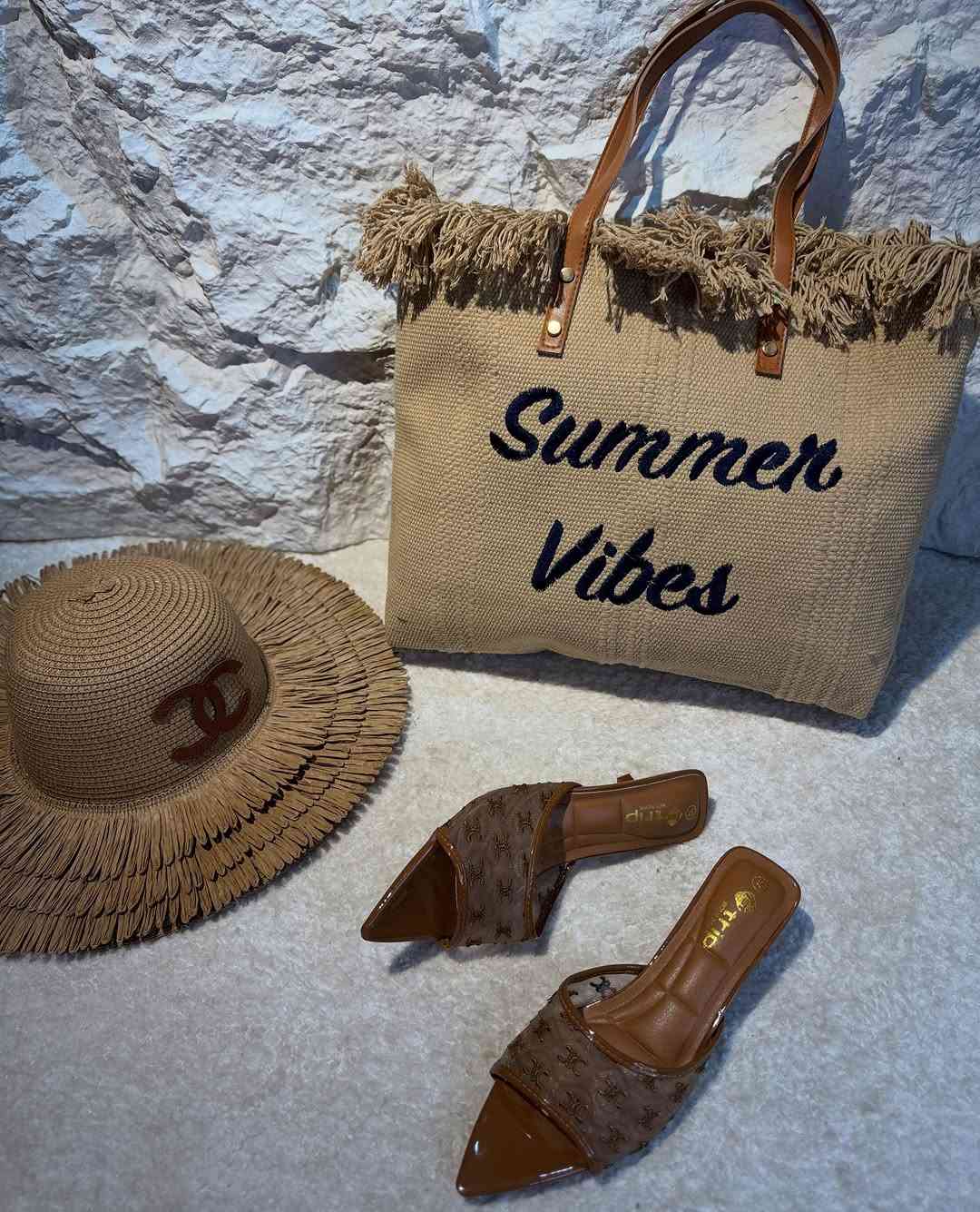 قبعة 👒 خوص 6 الاف ☘️
الحقيبة خوص بـ 8 الاف 👜 
سليبر خوص فلات 9 الاف 🔥 
توصـيل لكـل مناطق العـراق 5 آلاف فقط 

#إكسبلور #مزرعة #سليبر #قبعات #جنطه


**إذا كنت صاحب هذا الإعلان وتريد حذفه لأي سبب، رجاءا أرسل رسالة إلى الدعم الفني**