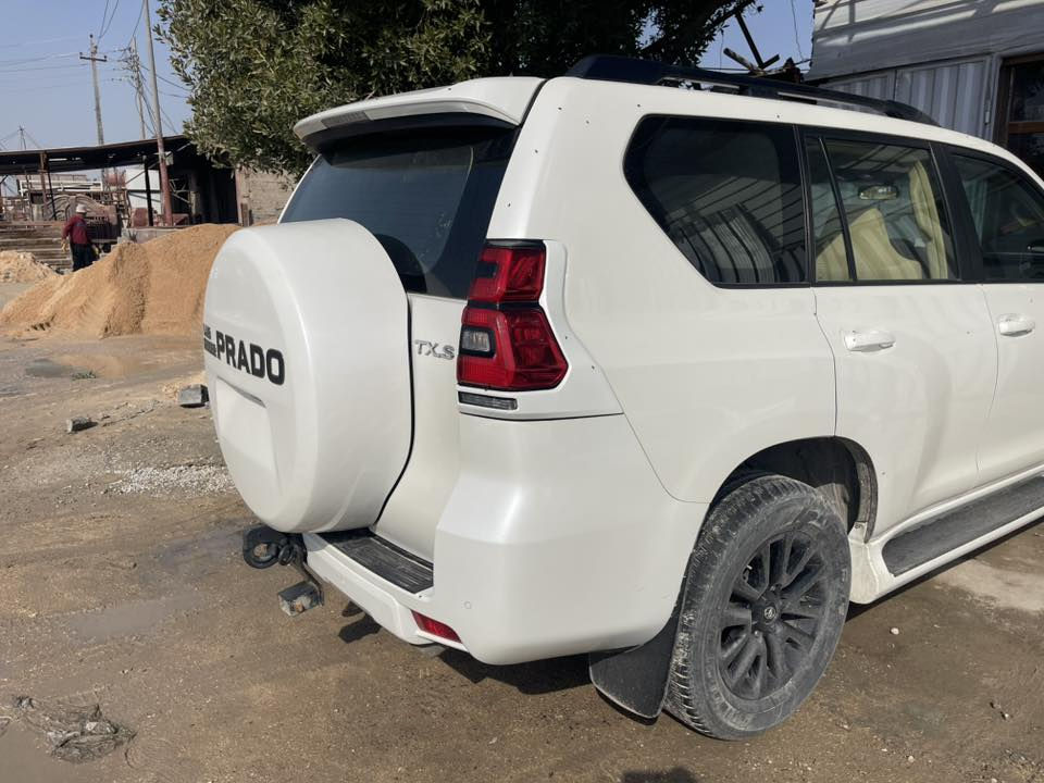 السلام عليكم برادو موديل 2023 ماشيه 77الف فول مواصفات مكفوله كفاله عامه من كل شي بارد ولاتبديل جديده بمعنى الكلمه السعر 470 $رقم الموبايل***********
رقم اربيل بسمي مكان السيارة كربلاء
