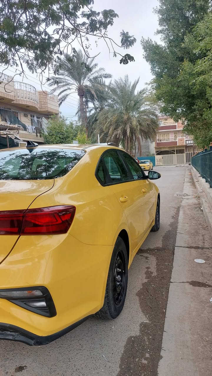 السلام عليكم كيا فورتي وارد أمريكي موديل 2020بغداد أجرة ابسمي السياره جديدة
حادثهه بنيد ودعاميه المكينه 2000دوش فقط سيارة كلها بلادية وعلى ايدي ليبل واحد ماشية 90 الف

بيهه منظومه غاز صار شهر من شديتها 

مكان السياره بغداد الدوره السعر 132بيهه مجال بسيط

رقم التلفون ***********
