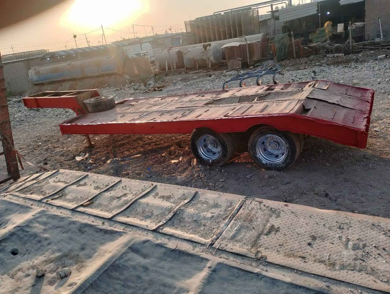 سلام عليكم لودر للبيع 
للاستفسار ع رقم ‏‪0782 985 9070‬‏
