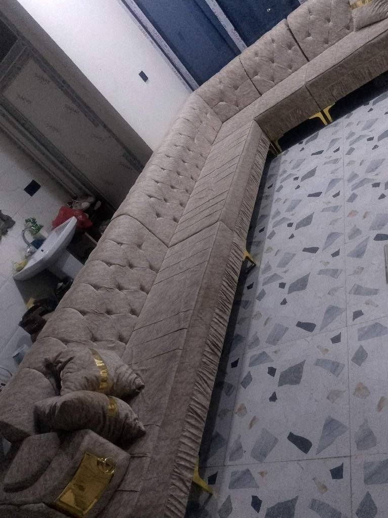 سلام عليكم تخم ديوان لبيع نضيف النضافه فول 7امتار 10مقاعد عنوان كركوك اكو توصيل


**إذا كنت صاحب هذا الإعلان وتريد حذفه لأي سبب، رجاءا أرسل رسالة إلى الدعم الفني**