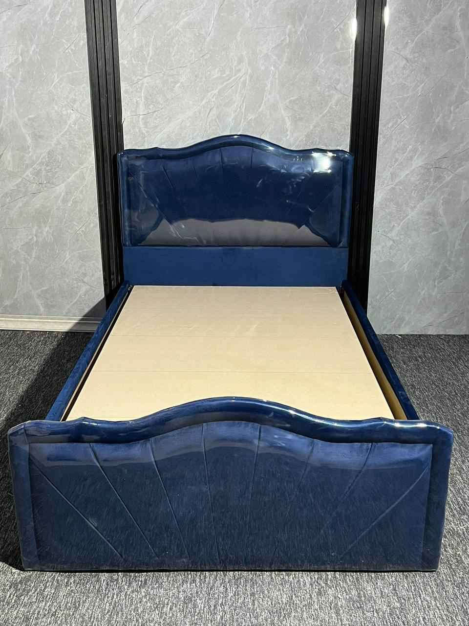 سرير دوشمه عراقي 
نفر 
قياس 90 في 190

نفرونص 
قياس 120 في 200

نفرين 
قياس 180 في 200

متوفر بجميع الالوان بغداد, العراق


**إذا كنت صاحب هذا الإعلان وتريد حذفه لأي سبب، رجاءا أرسل رسالة إلى الدعم الفني**