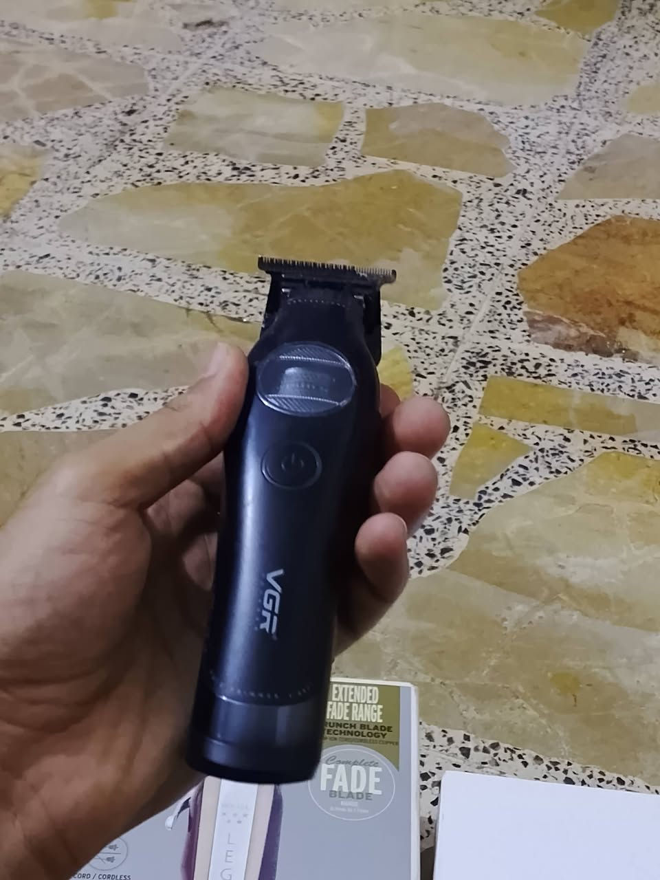 مكينه ول ليجند    سعىر خاص بيه مجال 
مكينه في جي ار سيت  خاص  بيه مجال   
اريد اسافر ومستعجل  

***********
