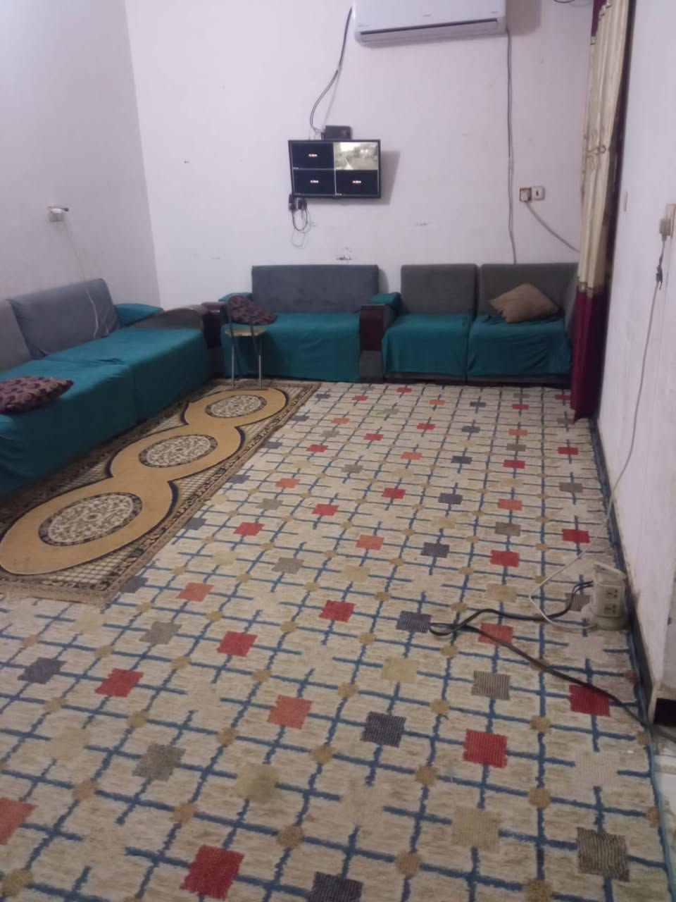 🏡 للبيع بيت زراعي مميز بي وصل طابو
📍 الموقع: قرب فلكة الموحيه – بالقرب من بستان العاتي
📐 المساحة: 200 متر مربع
▫️ الواجهة: 10 متر
▫️ النزال: 20 متر
🚧 عرض الشارع: 10 متر
📍 يبعد عن الشارع العام: 30 متر فقط

🏗 مواصفات البناء:
الأساس رباط كونكريت
البناء طابوق
السقف عكادة

💡 الخدمات متوفرة بالكامل:
ماء
كهرباء
مجاري
✨ مناسب للسكن
📞 للإستفسار والمشاهدة:
تواصل خاص أو واتساب او اتصال ***********
