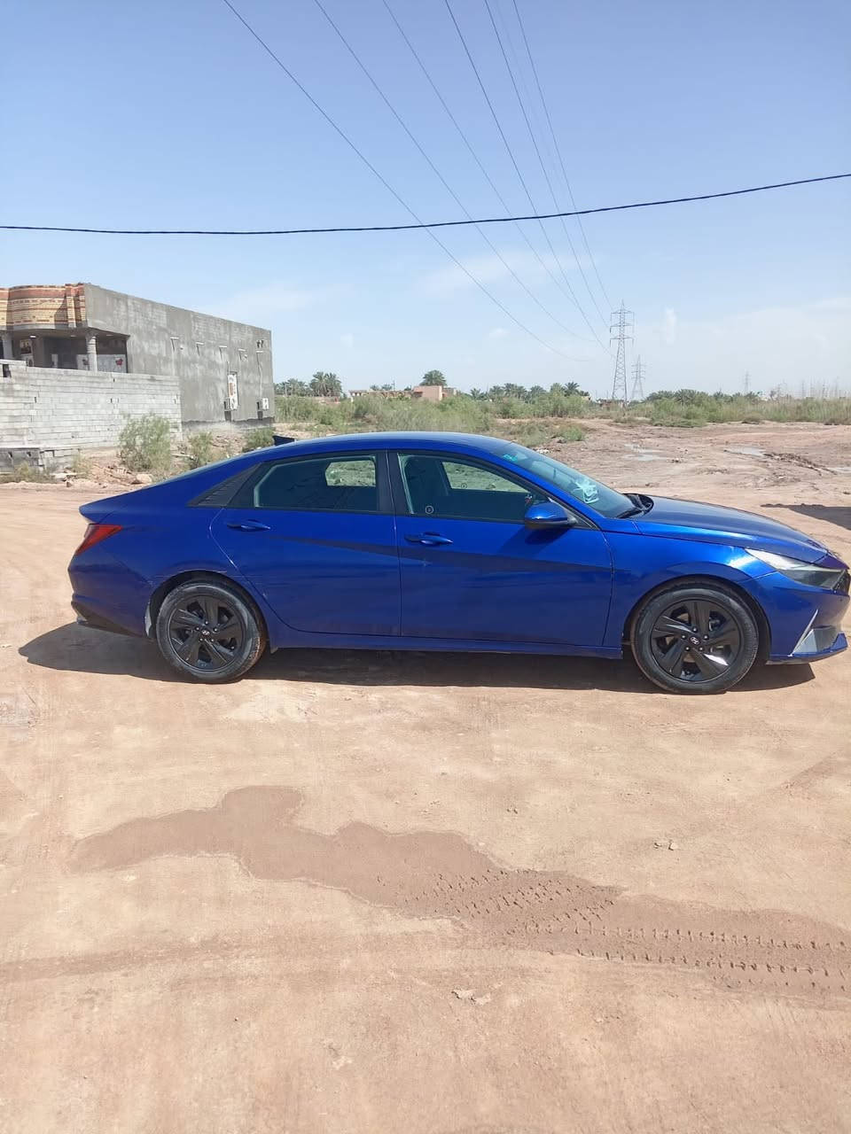 سلام عليكم شباب لانتره مديل 22 مريكي حادثه حلو شبر من جاملغ وشبر من البنيم بارد بعده عله حطته والباقيي كفاله موصفات المريكي معروفه رقم نكليزي تحويل مباشر مكان بصره هارثه رقم ***********
