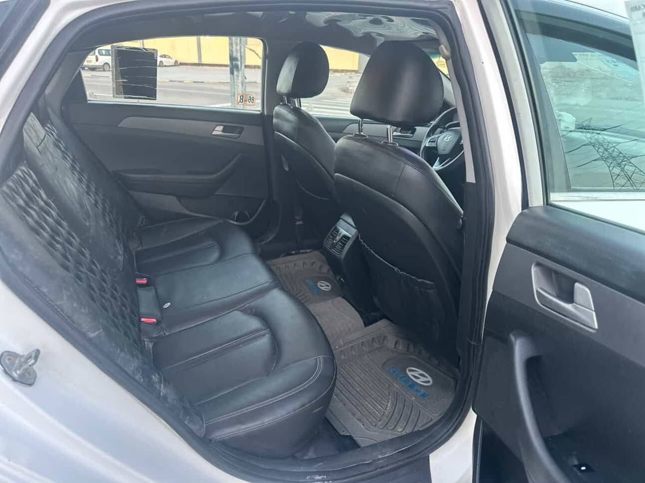 سلام عليكم 
سوناته 2020 ادوت كصه دخول جديد 
سياره جاهزه كير محرك حداده كفاله تبريد ثلج تخم تاير جديد محرك 2400 دوش  بانزين اصل شاشه كامره  كشنات جلد تدفئه تبريد مرايات شفط شاره مرايات نضام يكو تحكم ستيرن 
سياره جاهزه احله من الصور
متؤم شمالي نكليزي  السعر68$ العنوان بصره📍
الهاتف ***********
