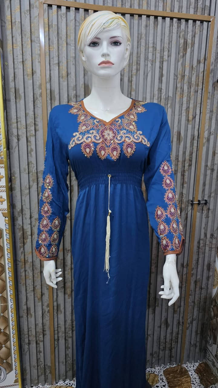 فساتين مخاور دشاديش نسائيه 
العنوان حديثه ناحيه براوانه قرب اسواق الحاج عامج 

توصيل جميع المحافظات 
للطلب والاستفسار مراسلة الصفحة او الاتصال واتساب 
***********
***********
