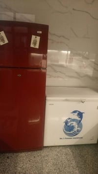 عندي ثلاجه سعره 100 الف مجمده 200 الف