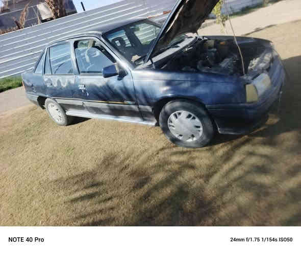 سلام عليكم كاديت البيع موديل ٩١ محرك ١٦٠٠ سيارة جاهزه كير عادي محرك صدر سيارة جاهزه بلاديه سعر  ١٩ بيه مجال عنوان الرمادي ***********
