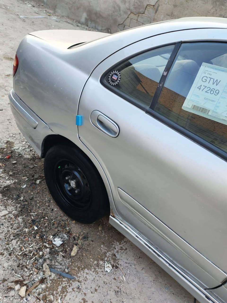 سني ياباني اصل ممحور  موديل 2001رصاصي فضي رقم كربلاء رقم وهزه وسنويه جديده تحويل وين متحب سياره بدون حادث صبغ جماليه كير محرك صدر كله جديد تخم تاير باتري جديد     سعر 68 
***********
