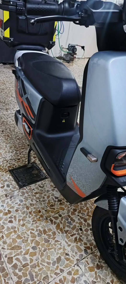 ماطور تالج ٢٠٢٥ للبيع
المواصفات فول 
تشغيل عن بعد بصمه 
٦بطاريات يمشيك ٥٠ كيلو او اكثر 
مستعمل قليل شهرين 
النظافه فول 
السعر قفل ٧٧٥
الاتصال 
 ***********
***********
