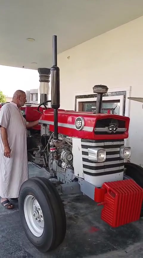 للبيع فركسن موديل 69 بدون الماكينه جاهزه من كلشي نكر سلف بم ونوزل جديد المحرك ابو الساعه الماكينه خير من الله مال جناي الماكينه باور ستيرن دنفص كهربائيات كامله الشراي يتصل ***********

