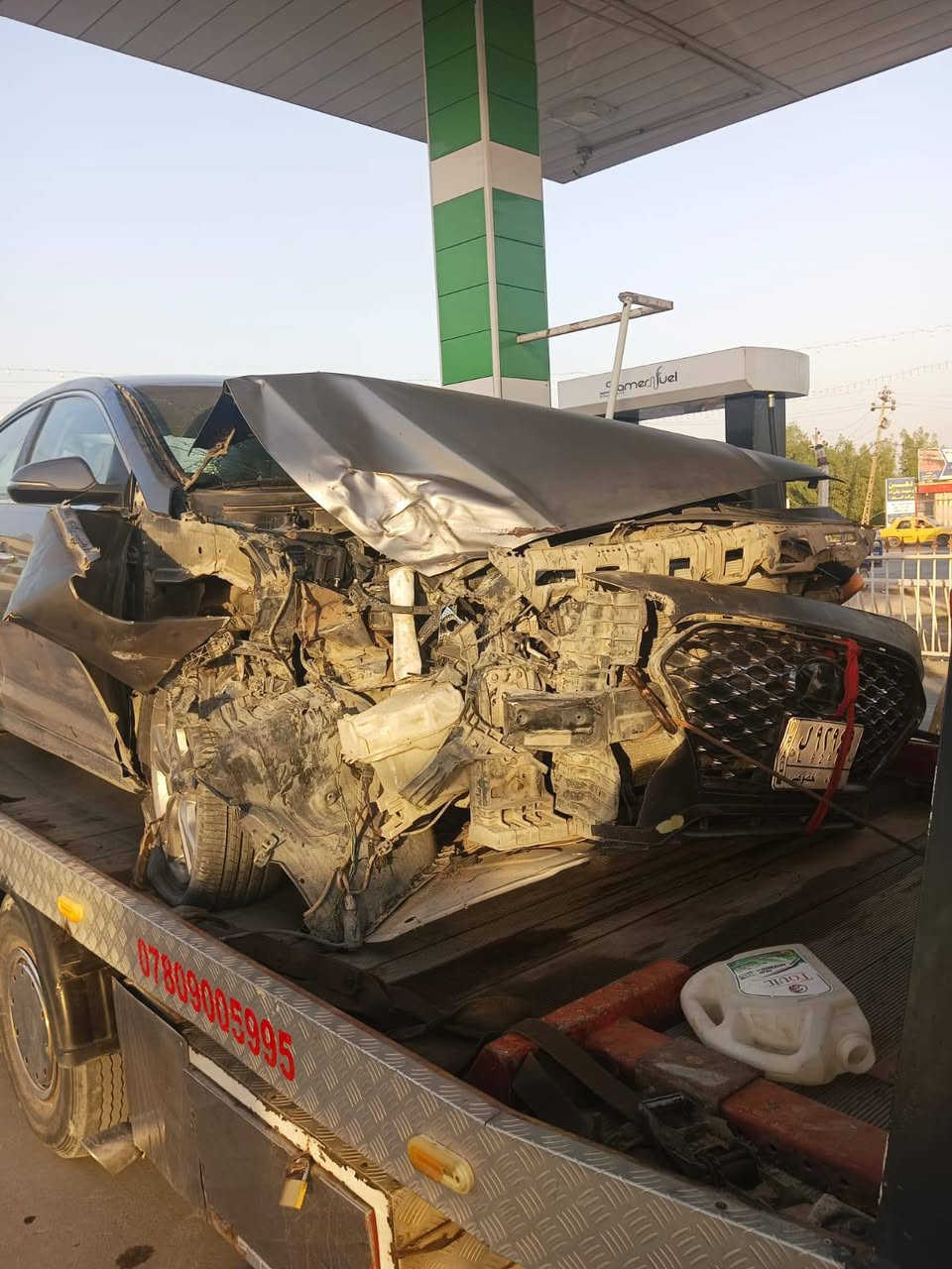 سيارة سوناتة موديل 19هذا الحادث موضح كدامكم السعر 85  الاستفسار الاتصال على الرقم ***********
