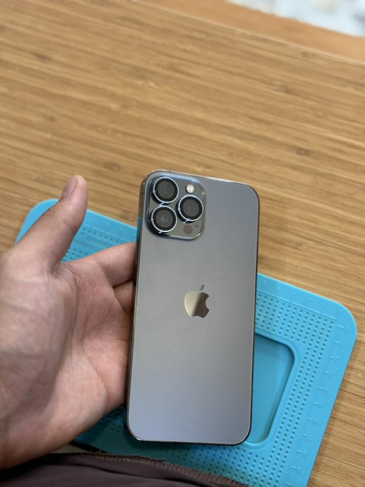 ايفون 13 برو ماكس 🔥 
بطاريه 85
ذاكره 256
جهاز نضيف جدا 
بي فطر بجامه مال كامره مثل ما موضح بصورا 
سعره 635
عنوان بغداد السيديه 
***********
