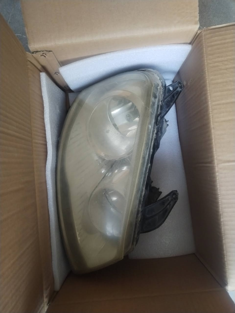 السلام عليكم ورحمة الله وبركاته
غراض كريت ويل يرهمن من ٢٠١٢ ال ٢٠١٦
دعامية كامله وي الشباج والبروجكترات شرط زلغ مابيها حتى الماسكات مالتهن موجودات 
ولايتات زوج كلش نضيفات فطر مابيهن
وشاشة كار بلي الاصلية هي ودشبولها
كلهن نضيفات جديدات
سعرهن خاص عنواني ديوانية للاستفسار ***********
***********
