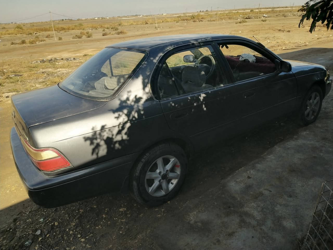 كورلا موديل 92 للبيع مكفوله من الضربه رقم بغداد صبغ للجماليه سياره نضيفه مال بيت مال جناي مكلف بلنشر رقم صاحب السياره ***********
