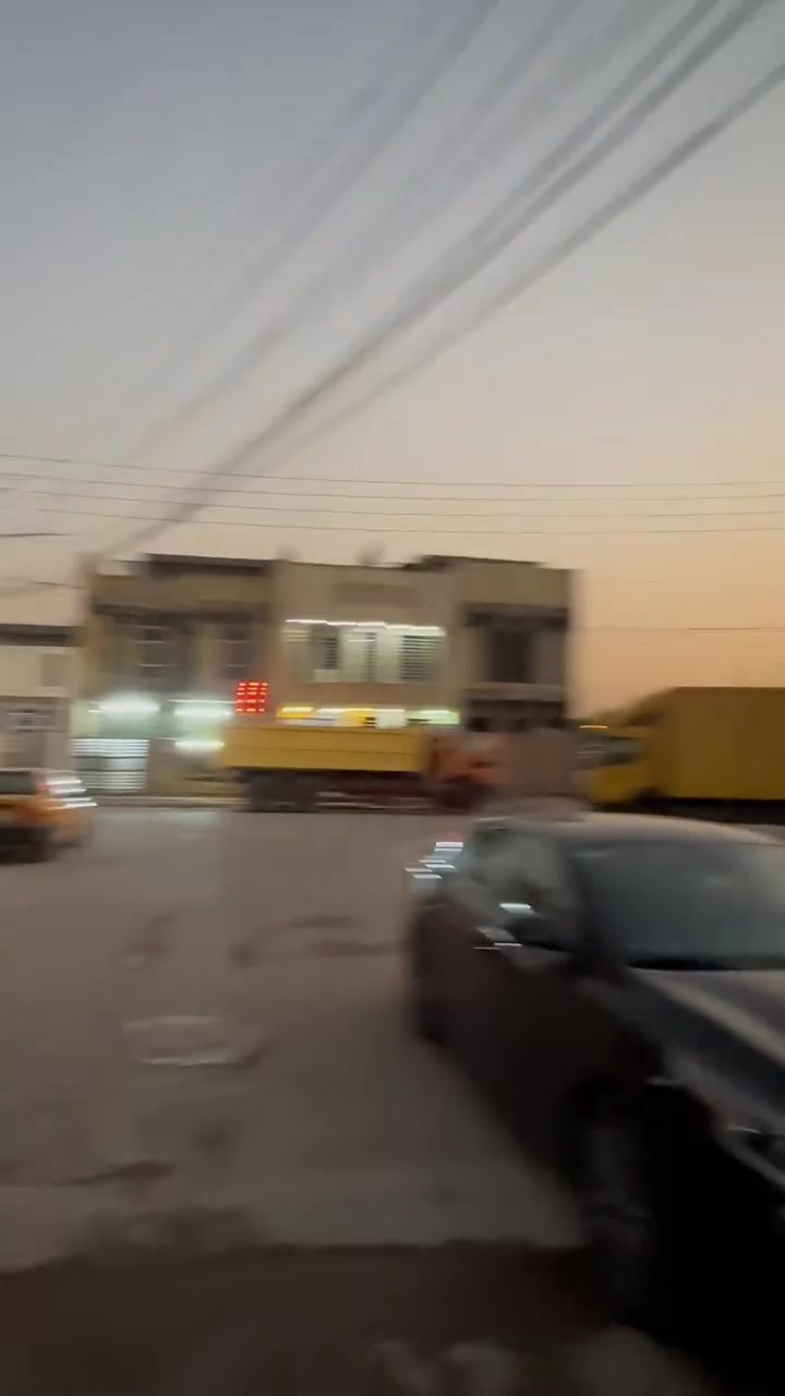 مشتمل 50 متر سند 25 مربع الذهبي بل الامين على القنات مجور محطة الجبها كهرباء 22 ساعه خدمات فول  باقي لبخ وبياض للستفسار *********** وساب
