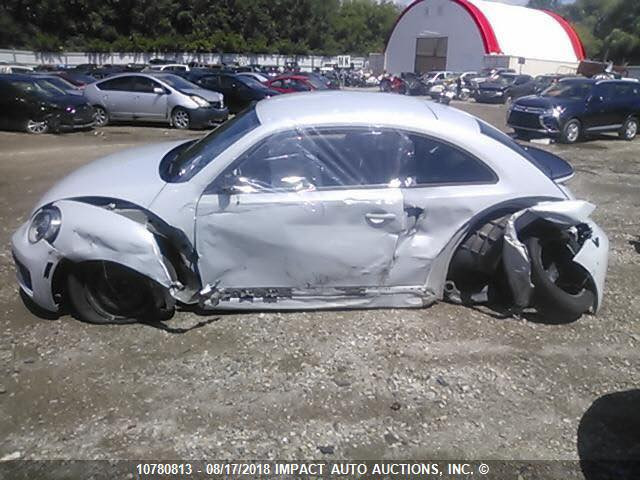 السلام عليكم بيتل 2017وارد امريكي حادث ثلاث قطع صبغ من امريكا رقم اربيل الجديد باسمي سيارة مواصفات معروفة محرك كير تبريد وتكييف كفالة محرك تيربو مكاني بغداد الحبيبية للون اسمنتي مميز السعر ٨٥وبيها مجال ***********
