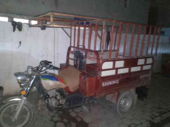 السلام عليكم طرطوره للبيع موديل 19 رمادي شارع 20 جمركه سعر مليون 300 ***********
