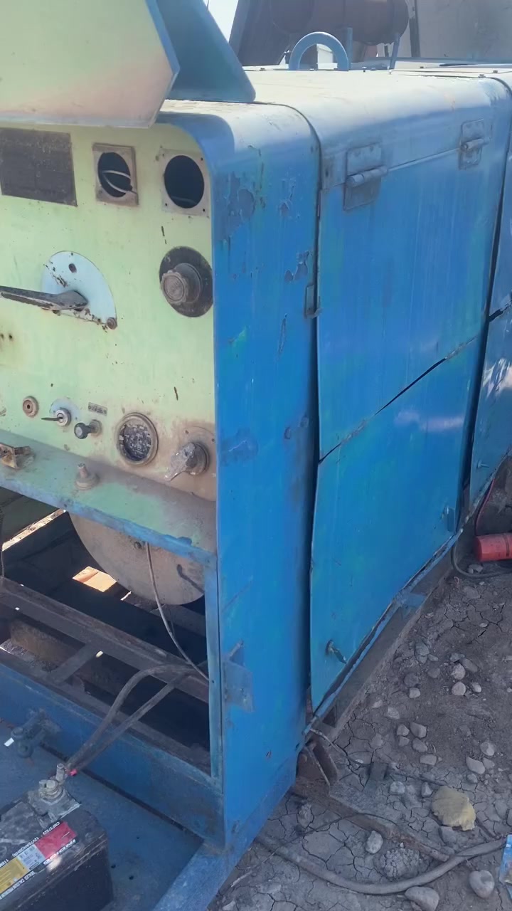 السلام عليكم يوجد مولد محرك ازوزه راس توليد 50 كيفي حقيقي مولد جاهز للتشغيل
ويوجد براد عرض متر ونص ونزال مترين ونص وسبلت طن جاهز للتشغيل العنوان الحفريه قطع شويفي ***********
