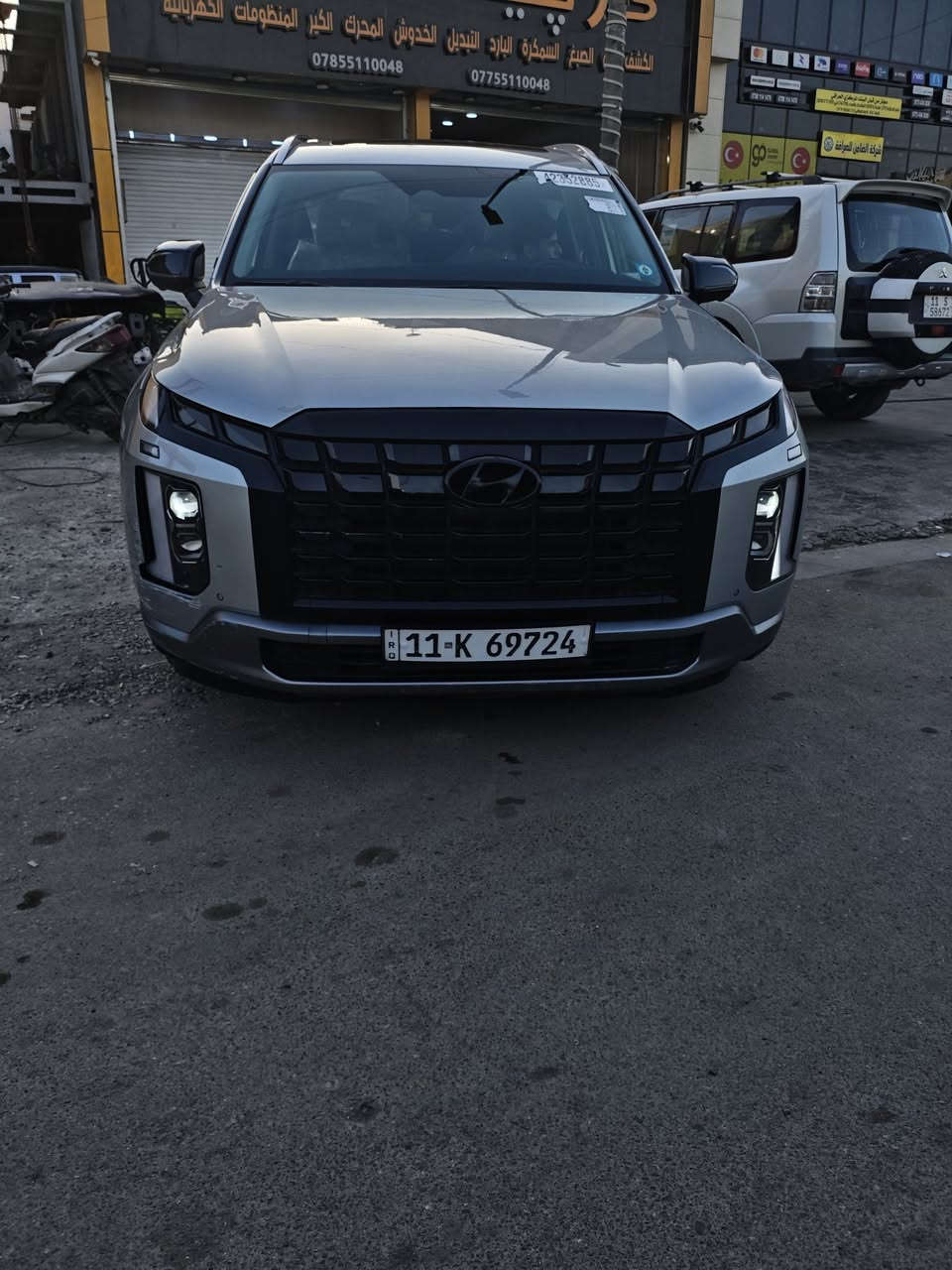 بلاسيد موديل 2023 وارد امريكي صور الحادث موجودة، رقم الموبايل: ***********
الموصفات : 1 - بصمه و تشغيل عن بعد

2 - فتحه بنورامه امامي 

3 - ساید بريك بصمه

4 - شحن هاتف لا سلكي

5 - تحديد مسار و کروز سرعه و شفتات ستيرن

6 - رادارات 360 درجه حول السياره 7 - نضام التحذير من السيارات و اي جسم اقرب من عند السياره

8 - نضام التوقف الذاتي

9 - نظام اوتو auto hold 10 - نظام الاطفاء الذاتي عند التوقف التقيل صرف الوقود 11- منافذ USB امامیه و خلفيه في المقاعد

12 - كشنات ستار كهربائي و تدفئه کشنات

13 - تبريد مرکزي

14 - ماوس تغير وضعيات القياده

15 - دعم ar play

16 - سبعه راكب كشنات VIP منفصل

17 - جنطه شفط كهربائي

18 - لايتات زنود LED

فولل مواصفات

سونار موجود وفحص كامل.
