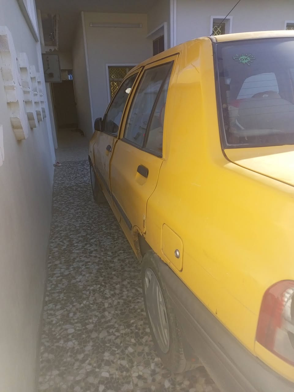 السلام عليكم سايبه موديل 15 للبيع باسمي داخله نضيف كير محرك مكفول صدر خير من الله بيه فطر بلشاصي الايسر ومصلح وبيها ضربه بجهت السايق مبينه بلصور السعر 32 وبيها مجال اللاتصال *********** متواجد فيس واتساب مكاني بغداد
