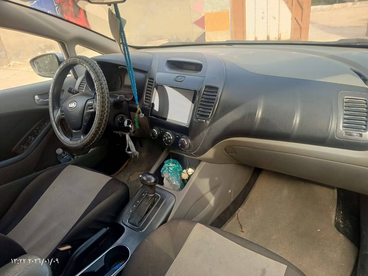 سلام عليكم سيراتو 15 خليجي محرك 1600كير مكينه حداديه تخم تاير كل جديد  بيه بابين مصلحات وقطعتين تبديل رقم مثنئ  مكان السماوه الكرامه السعر 112 ***********
