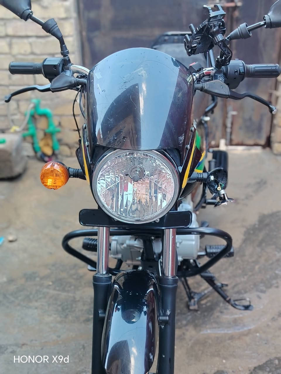 سلام عليكم بوكسر زيرو ماشي ١٢ الف مرقم بغداد مكفوله كفاله عامه مكاني بغداد المشتل  رايده ب 2900 وبيه مجال حك جيه وهاذ رقمي وبل خدمه ***********
