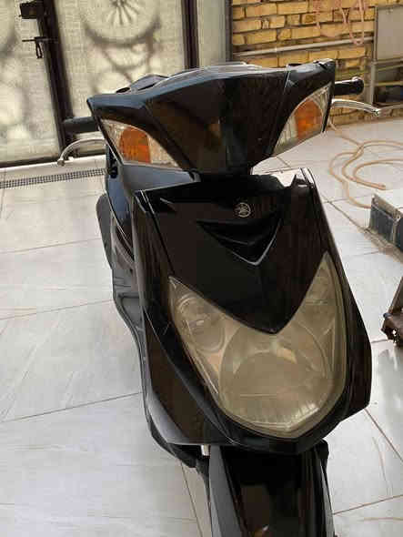 سلام عليكم شباب دراجه سكنس فحل نضيفه مبدل بيها الاويل بم مال الدهن كلشي شغال بيها بس دراجه بيها خنكه تختنك اعتقد صوندات يعني وحده من صوندات مطمومه الدراجه كابريتر شاده جديد والباتري مالها هابط فقط كلشي مابيها واوراق وبسمي سعر الدراجه 550 بس للشراي يتصل رجاً هذا رقمي  ***********
