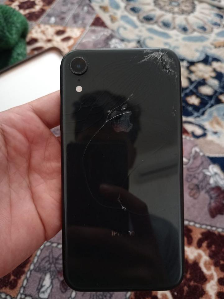 السلام عليكم اخوان ايفون اكس ار ذاكره 62 بطاريه 78 جهاز بعده جديد فقط ضهر مفطور مكفول من كلشي شحنه يخبل اتصال صوت صوره كامره فول جهاز بعده جديد سعر الجهاز ب ١٦٥ وبيه مجال قليل واتساب ***********
