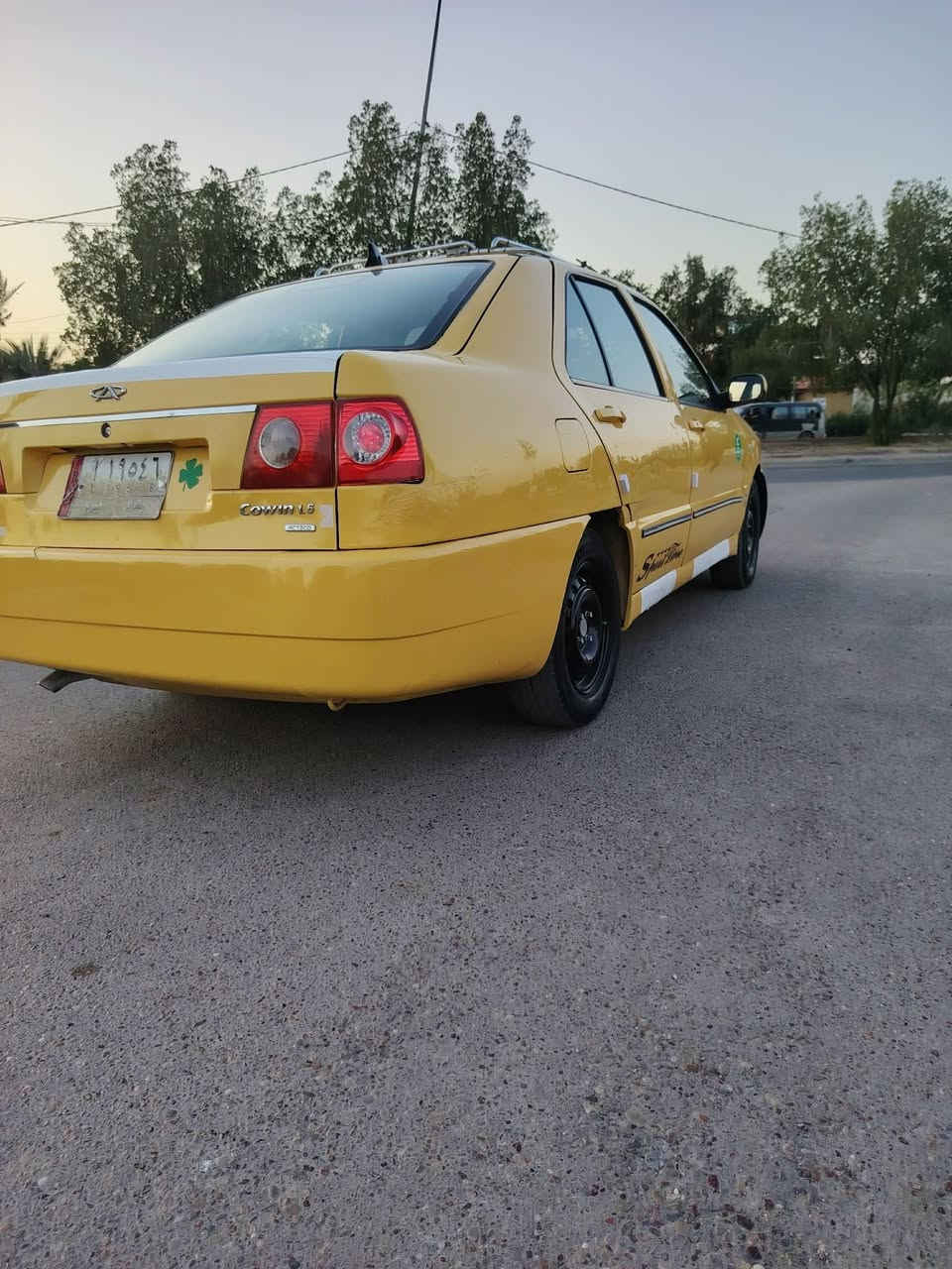 شيري كوين مديل 2011 كير ومكينه مكفولات من كلشي شرط تبريد ثلج حداديه جديده تخم تاير جديد سياره ما عايزه برغي مصفره هيئه وغرامات ولا الف عليها اطلع بيها تراي وين ميعجبك وملاحضه اليشتري السياره يأخذ مني رقم انكليزي شرط المداور لأن بعد اسبوع تترقم إنكليزي السعر 30 وبيها مجال مكان السياره نجف ***********
