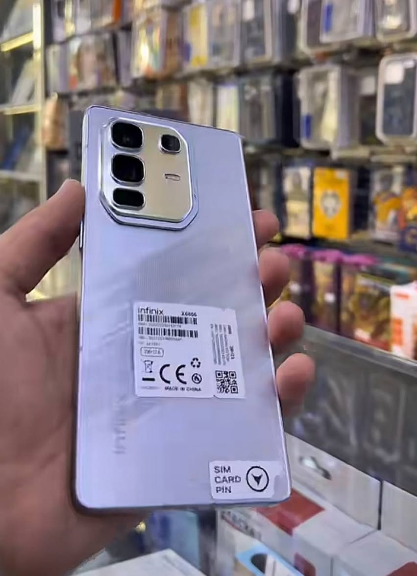 سلام عليكم
انفنكس نوت 50 برو بلس 5g 
ذاكره 256
البطاريه 5200 
فريم ببجي 120 
مستخدم قليل 
ملحقاته كامله السعر 330 وبي مجال جدا بسيط.


**إذا كنت صاحب هذا الإعلان وتريد حذفه لأي سبب، رجاءا أرسل رسالة إلى الدعم الفني**