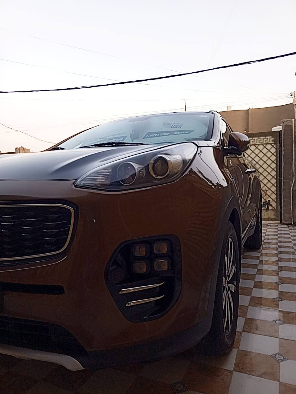 السلام عليكم ورحمه الله وبركاته سبورتاج موديل 2017 وارد امريكي فول موصفات حادثهه كما موضح بل صوره فقط هذا رقمي للتواصل ***********
