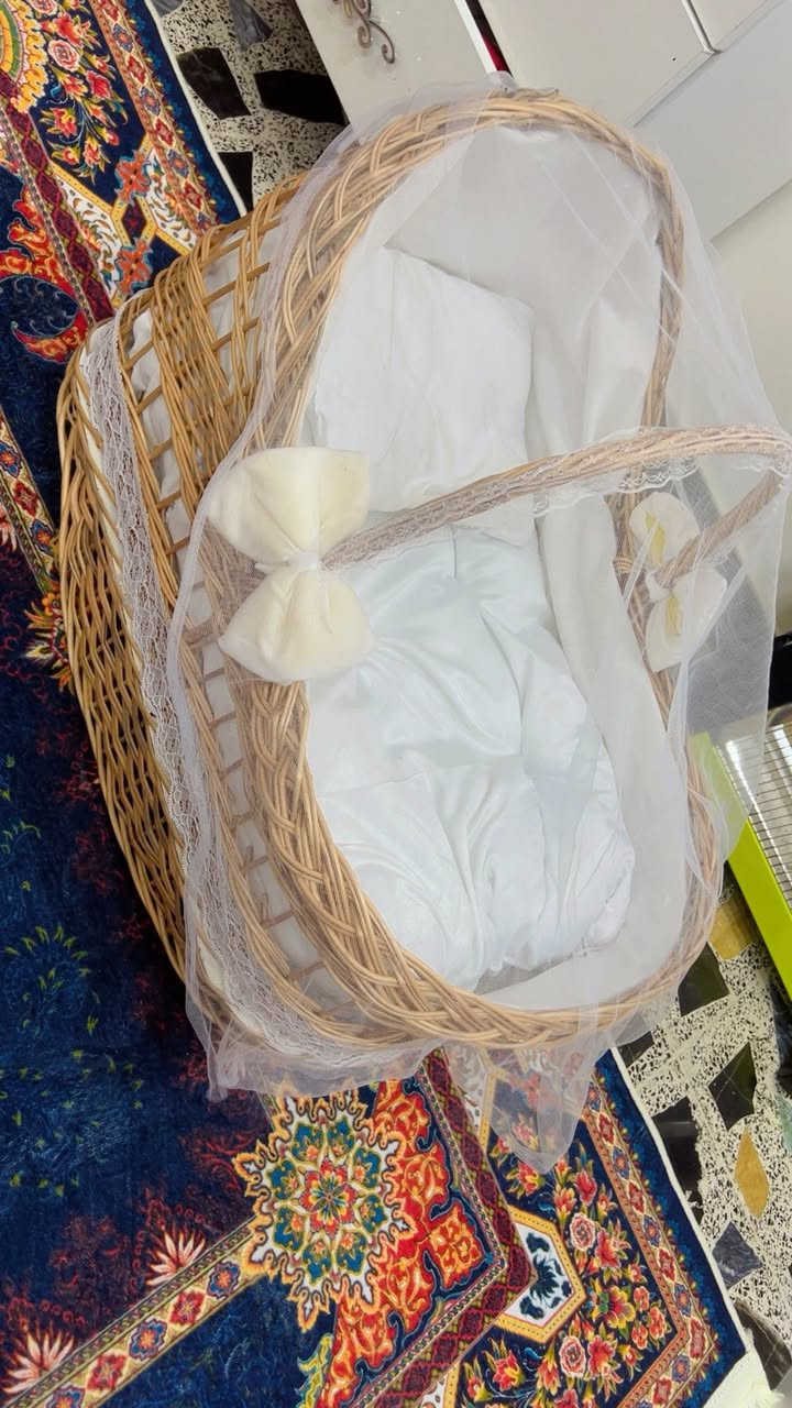 كاروك  عش خوص جديد غير مستخدم ب30
كاروك كهربائي مستخدم جدا قليل نظافه 100ب100 بي تحكم ع ريموت حتى كارتونته موجوده وياه مندر طبي هديه أريده ب90 ماخذته من ساحة عنتر ب130 قبل شهرين
مكاني بغداد ما عندي توصيل


**إذا كنت صاحب هذا الإعلان وتريد حذفه لأي سبب، رجاءا أرسل رسالة إلى الدعم الفني**