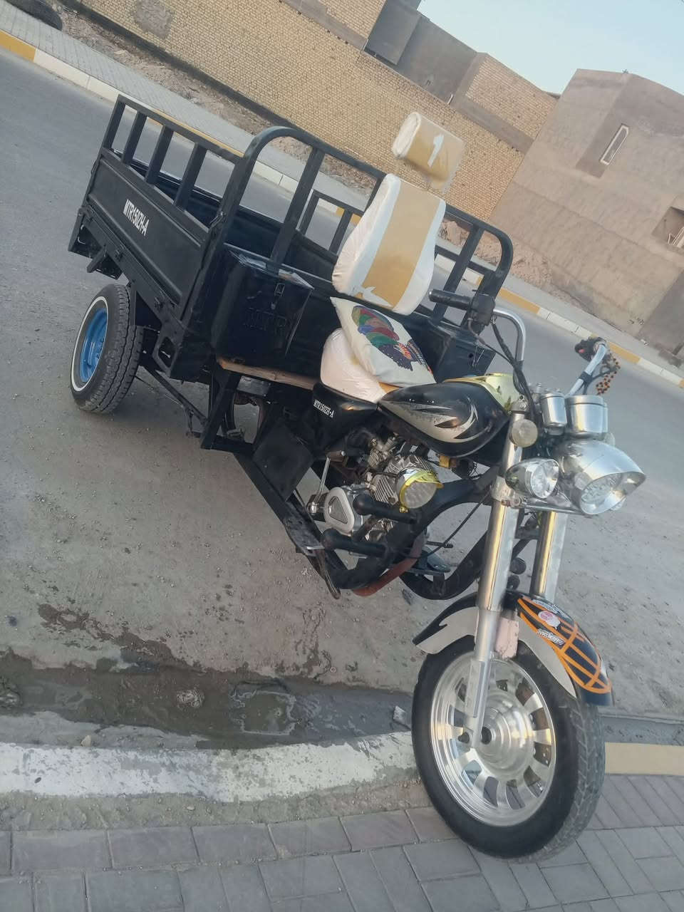 سلام عليكم ستوته للبيع وراق صولي مكفوله كفاله عامه مكينه 25كهربايات كله شقاله وراق صولي ***********هاذه رقمي
