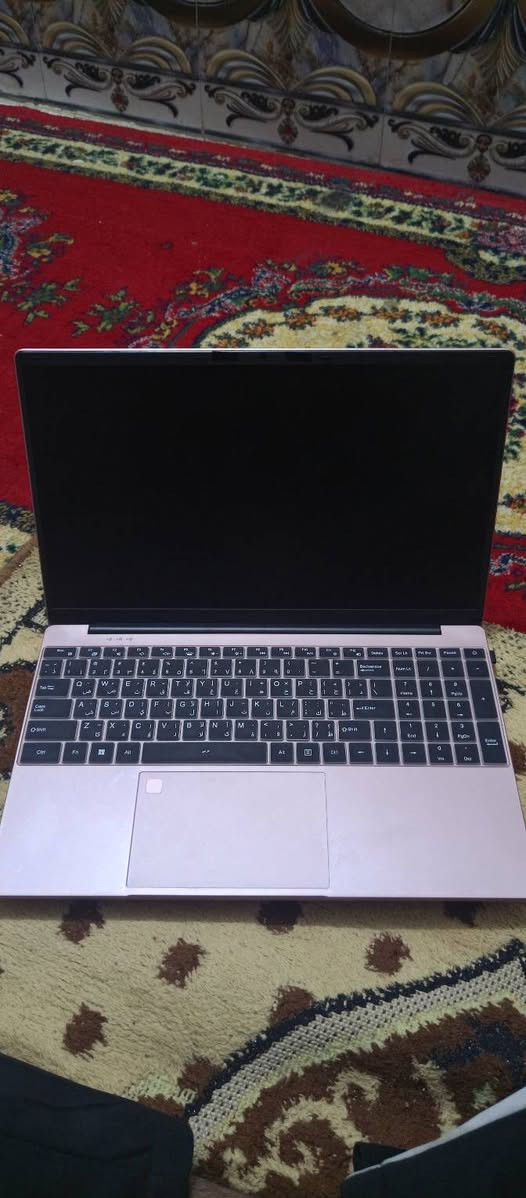 لابتوب من شركة KurieTim موديل T156A 
 مستخدم 10ايام 

المعالج (CPU)
‏Intel Alder Lake-N N150
رباعي النواة، أداء سريع وسلس 

الرسوميات (GPU)
‏Intel UHD Graphics

الشاشة
15.6 بوصة IPS
‏FHD (1920×1080)

الذاكرة (RAM)‏16 GB DDR4 RAM

التخزين (SSD) 256
 • دعم توسيع MicroSD

نظام التشغيل
‏Windows 11 Pro

البطارية
‏8000 mAh
تصل إلى 6 ساعات استخدام

المنافذ والاتصال
‏USB 3.0
‏USB Type-C
‏HDMI
‏MicroSD
‏Wi-Fi
‏Bluetooth

المميزات الإضافية
إضاءة خلفية للكيبورد
قارئ بصمة
هيكل ألمنيوم
تبريد مروحي
مفصل شاشة 180 درجة النجف, العراق


**إذا كنت صاحب هذا الإعلان وتريد حذفه لأي سبب، رجاءا أرسل رسالة إلى الدعم الفني**