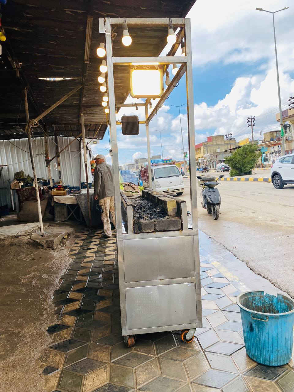 يا الله السلام عليكم
شواي للبيع سل ستيل كله 

تفصال درجه اوله وجديد كلوبات كلها جديده الشوايه ما مشتغله جديده كلش 

السعر مليون 

***********
