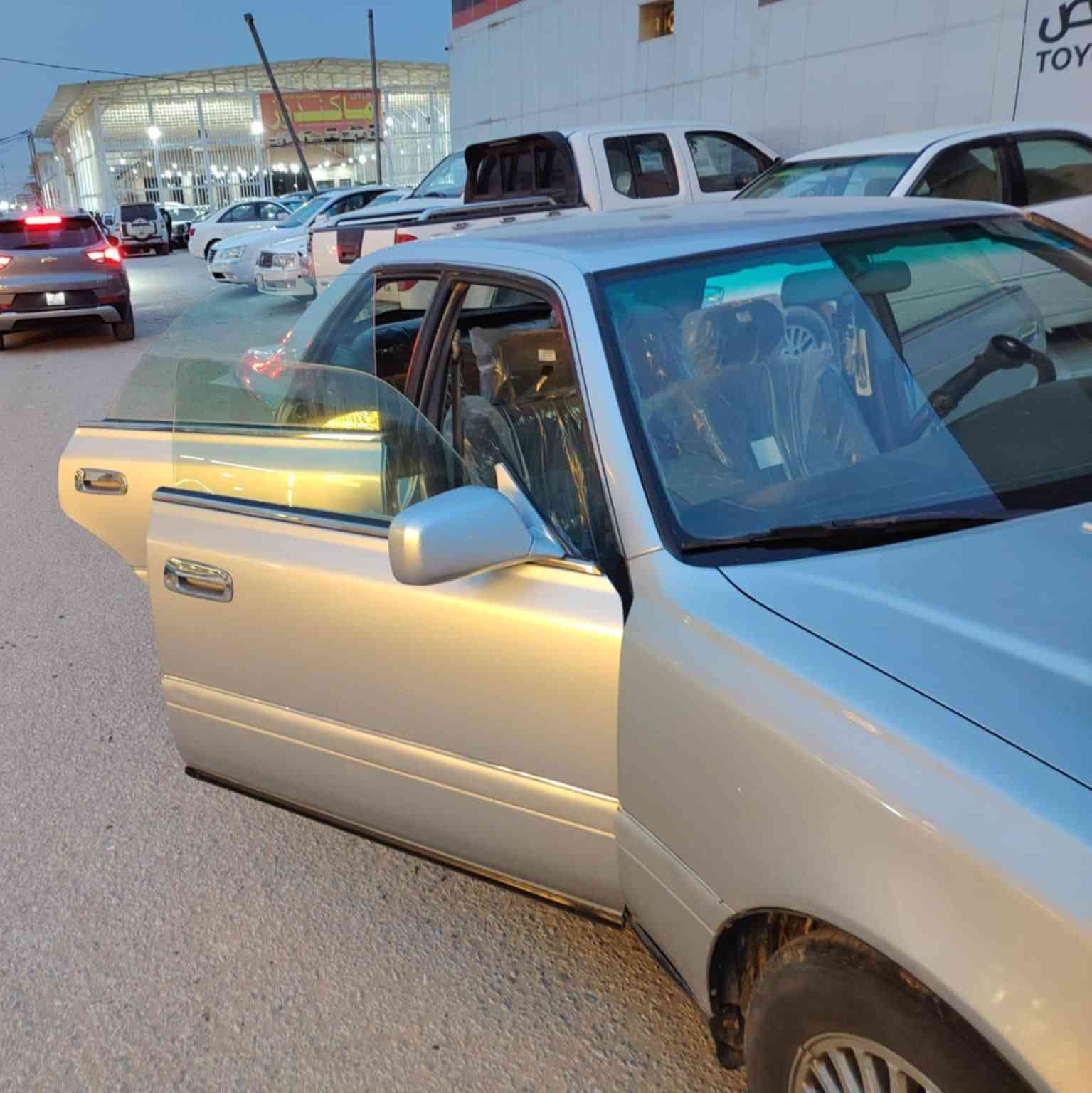 السلام عليكم
كراون راس الثور فلات 96
محرك 3000
السيارة مجدده بالكامل 
صبغه بولش 
حداديه 
قبل سنه جددناها بالكامل 
السياره رقم الماني باسمنا
سياره عليها منظومه غاز اسطوانه كبيره سعه 80لتر 
تخم تاير 
باتري 
كله جديده سياره حلوه وبالعافيه الي يجنيها 
سياره اي نقص مابيها ترايك وين متريد شلعه تخبل ولاتهتم سيارتك غاز تفول ووتتطلع
مكان السياره  الديوانية Al Diwaniyah 
السعر 85
معا المجال  استفسار اتصال وتدلل
***********
