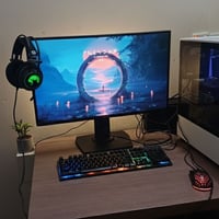 i5 الجيل الرابع • GTX 1050 Ti 4GB • شاشة 27 4K 144Hz