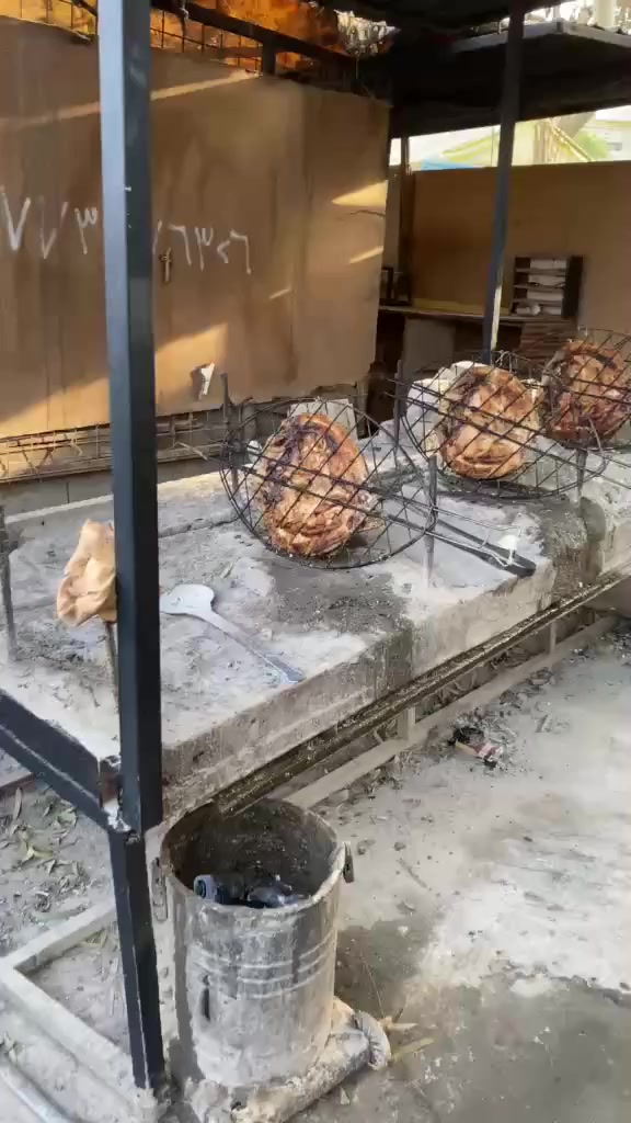 السلام عليكم رمضان مبارك عليكم يارب $$ متواجدين خلال شهر رمضان من الساعه 3 العصر ويكون الحجز قبل ساعه عروض شهر رمضان ستكون كل جمعه يكون سعر الكيلو مع الشوي (6.500) زورونا موقعنا المثلث مقابيل المركز ***********
