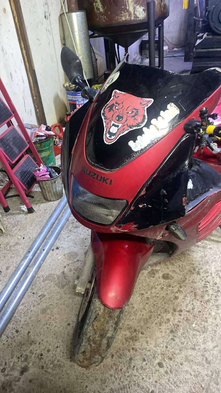 السلام عليكم قرش 400للبيع يرهم مراوس ب ايفون
وضع شركه كلو 
مي اراديته مال الشركة
السعر 800ويرهم مراوس ب ايفون 
ملاحضه سلف الموطور ثكيل 
شقال بكل وقت 
حماوه تنسيها 
دراجه نضيفه وحلوه مال جناي
مكاني الجواعنه
رجان رجان الموشراي لايدوخني
***********
