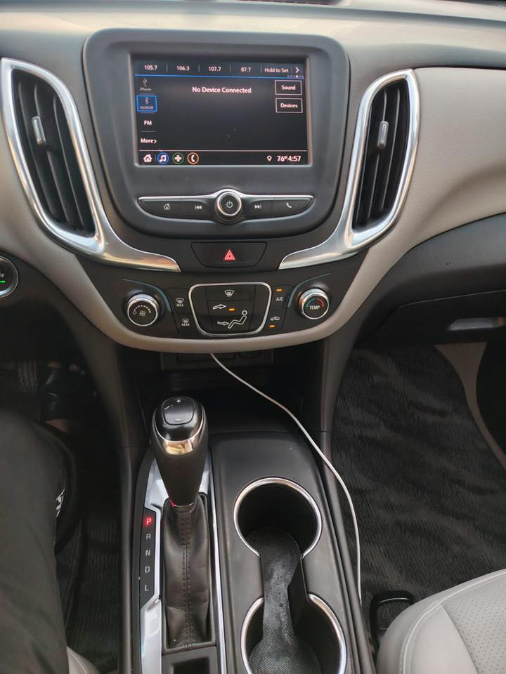 السلام عليكم للبيع شيفرليت كونكس
 موديل 2020،
 مكينة 1500تيربو، 
رقم بغداد سنوية ٢٧  
السيارة ماشية 59ميل 
الحادث فقط بنيد امبدل، بدون شواصي وبدون لغود، 
القمارة صبغ فقط 
السعر 135$
مكان السيارة كربلاء _مجمع درة كربلاء السكني، للإستفسار على الرقم ***********
