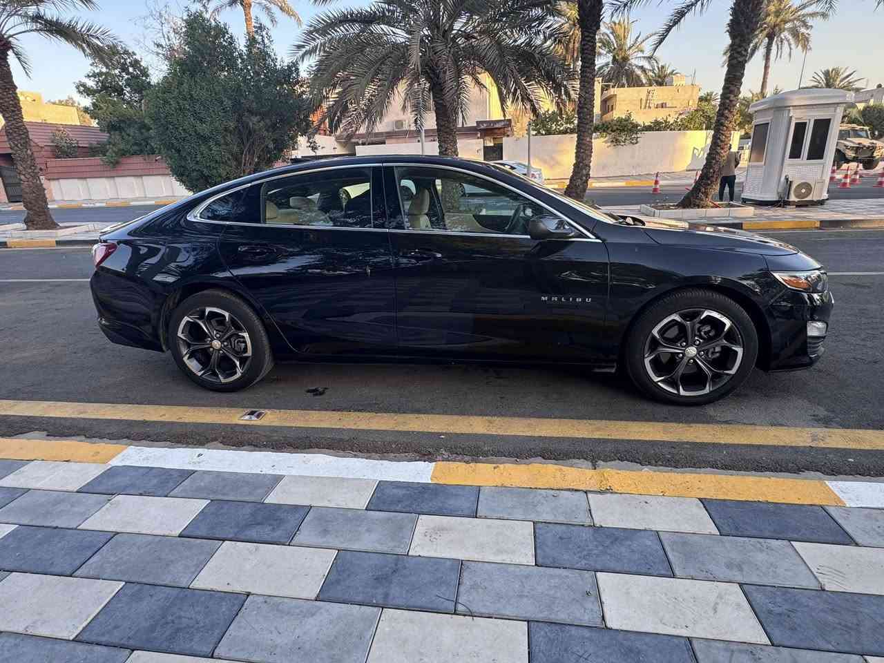 السلام عليكم ورمضان كريم 
ماليبو موديل 2022 
اربيل تحويل ثاني يوم 
فووول للاخير 
بانوراما طكتين 
بصمة ابواب وتشغيل وجنطة 
كشنات جلد 
كشنات كهرباء 
كشنات تدفئة 
داخل بيجي ملكي 
تبريد مناخ منفصل بيانو 
لايت زنون 
بگ لايت لد 
ويل كب كروم بلادي 
تخم تاير جديد 
گير مكينه تبريد كهربائيات مكفوول 
ماشية 60 الف 
مكاني بغداد حي الجوادين 
السعر 123
***********
