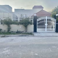 الامراء للعقار للبيع دار في حي الجامعة محله 629 الخارجيه واجهة 16م نزا...