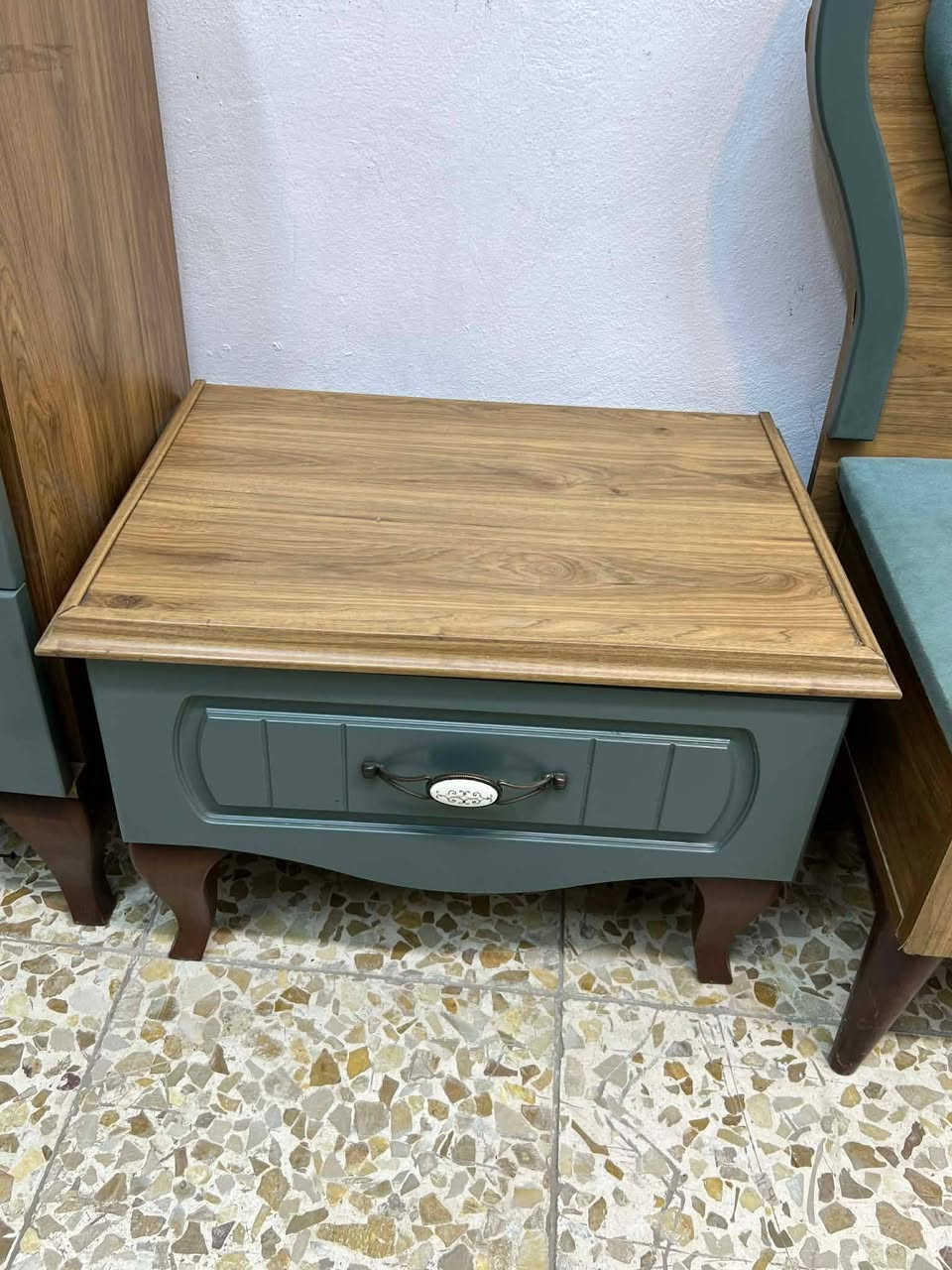 ماكو هيج جمال بعد رخص عروض العيد غرفه كانتري اصلي مودرن حديثه كولش حلوه 9قطعه  سعر صدمه بلاش وهم شد ونقل مجاني علينه حجز على وتساب*********** تابعو صفحه 💥💥
