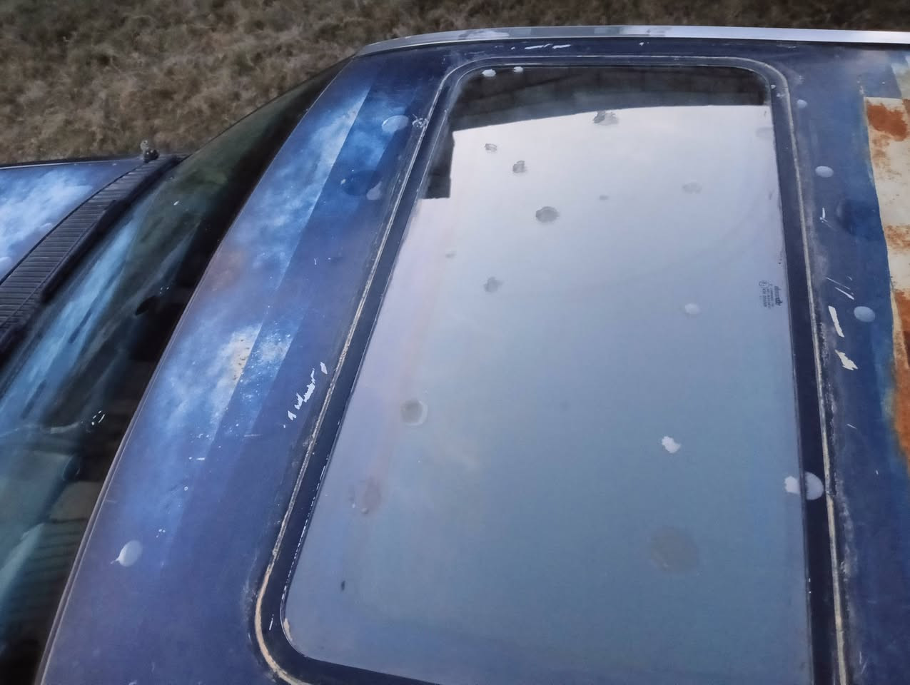 السلام عليكم سيارة اوبل كاديت موديل 1991 حجم 16 كير اوتوماتيك ومحرك شرط كابون بانزين تبادل ،سنوية للـ2009 طخم الكدام +الورى كلو شرط وايرمنيا كلها شغاله تدفئة فول كامره شاشه حساسات خلفيه 
السياره بسمنا رقمها مشروع وطني تحويل شوكت ماتريد احولك 
العنوان الموصل الجانب الايمن 
للتواصل رقم الهاتف ***********

السعر 30
