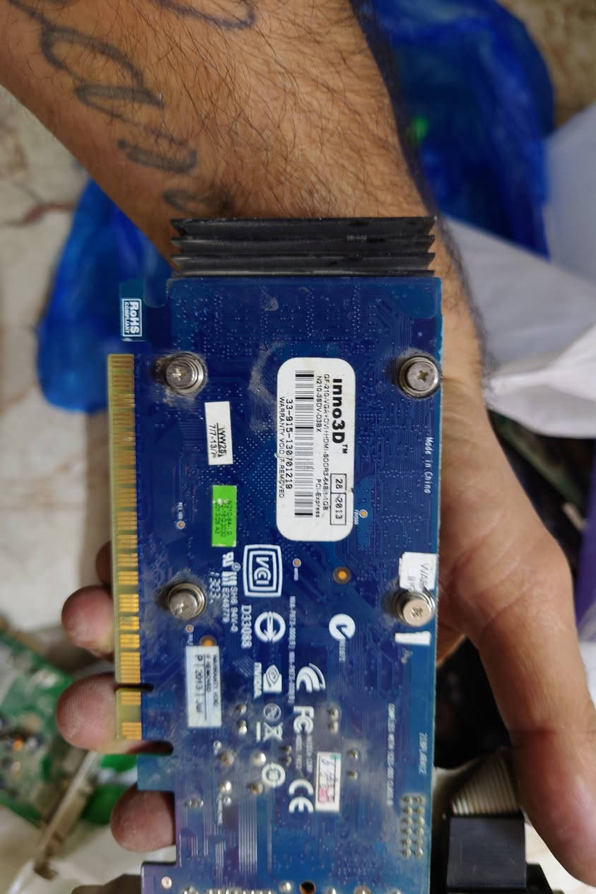 مجموعه كروت شاشة  عدد كثير الي تخدمة يراسلني


**إذا كنت صاحب هذا الإعلان وتريد حذفه لأي سبب، رجاءا أرسل رسالة إلى الدعم الفني**