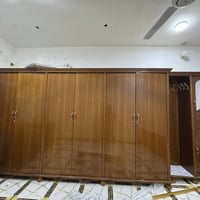 غرفه اخشاب • درجة اولى • مستعملة أقل سنة