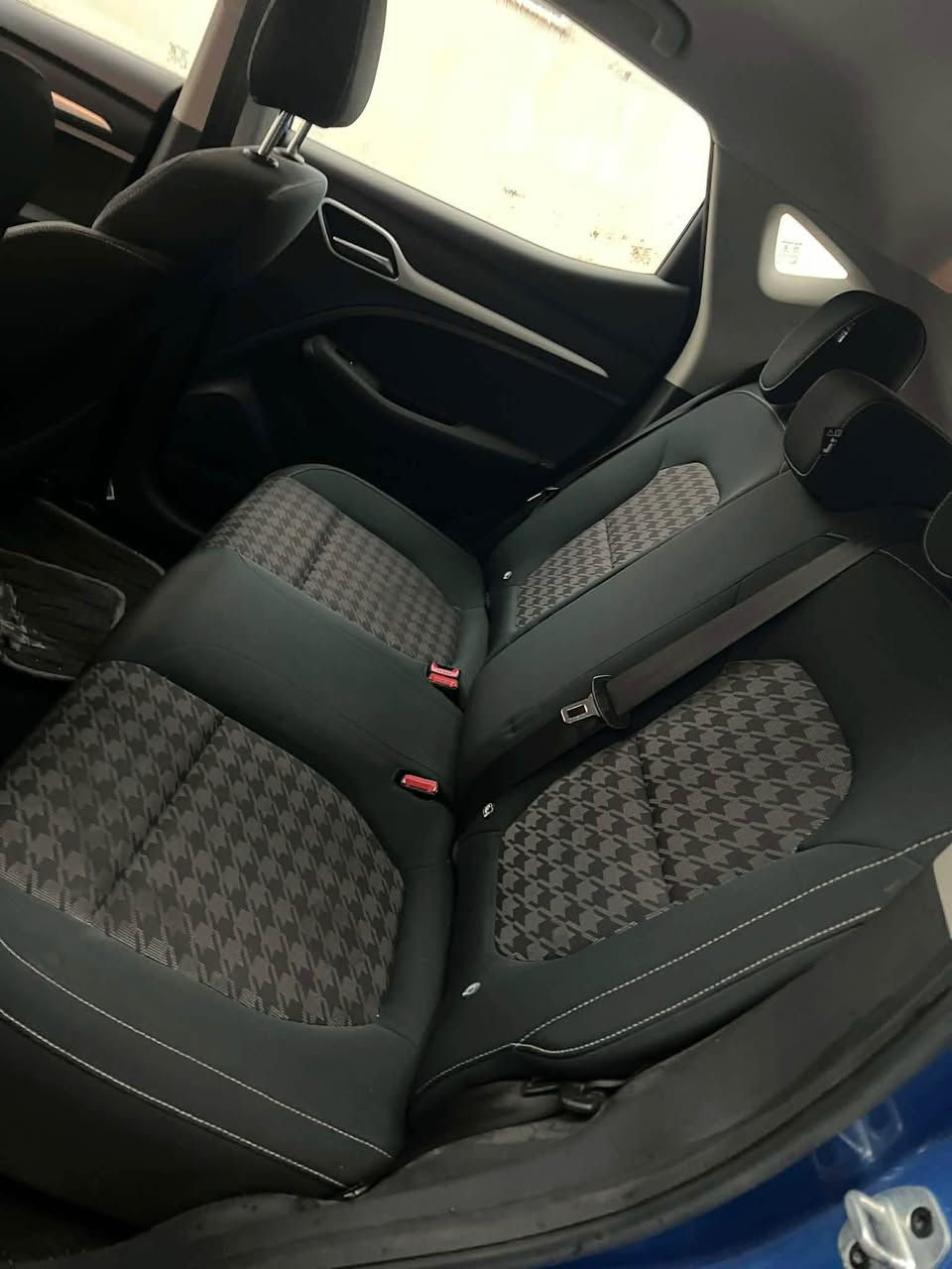 بسم الله الرحمن الرحیم
ئێم جی زێت ئێس ٢٠١٩ زۆر خاوێنە خزمەت کراوە 
بێ سبوغە بێ لێدرانە
گێر و مەکینە بە شەرت
رەقەم هەولێرە بە ناوە راستەوخۆ بەناوت دەکەم 
نرخ ٩٣ وەرەقە
***********
بسم  الله الرحمن الرحیم
ئیم ج زس ٢٠١٩ سیارة نظیفە بدون صبغ بدون حادث
محرک و کلشی بشرط
سیارة مرقمە اربیل و تحویل الاسم بشرط
٩٣ ورقە 
*********** أربيل, العراق
